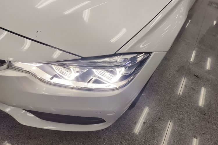 宝马3系 2017款 318i 时尚型局部细节36