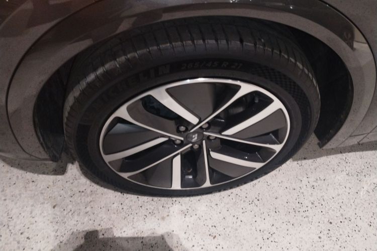 理想汽车 理想L7 2024款 Ultra车身外观6002