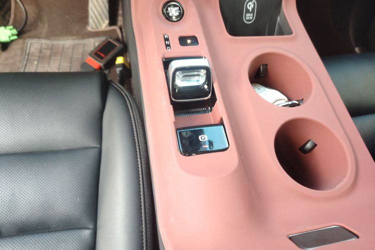 广汽传祺 传祺E8新能源 2024款 150km MAX局部细节18