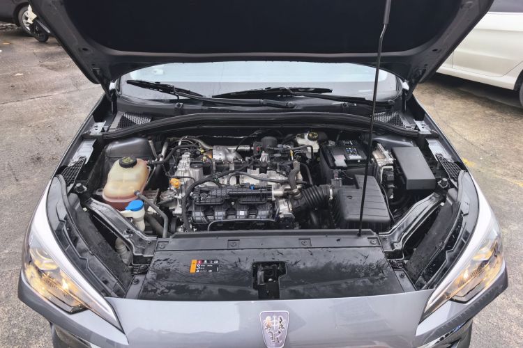 荣威i5 2023款 1.5L 手动舒享版机舱底盘24