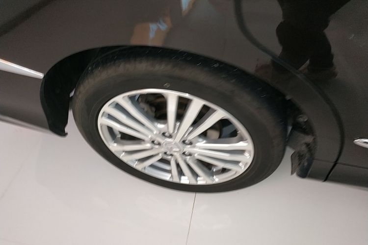 本田 艾力绅 2016款 2.4L 豪华版车身外观6002