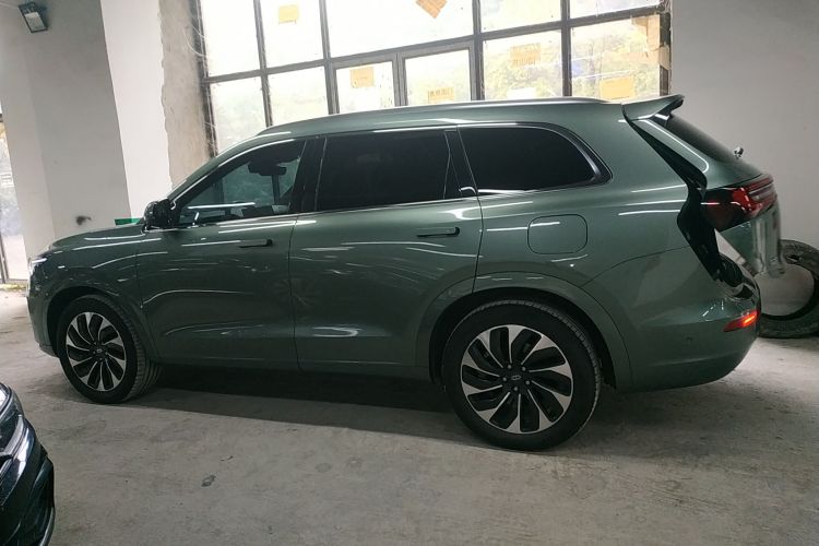 鸿蒙智行 问界M7 2022款 1.5T 后驱舒适版车身外观4