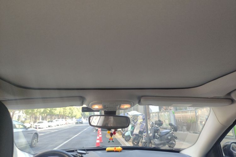 Jeep 指南者 2017款 200T 自动家享版中控内饰22