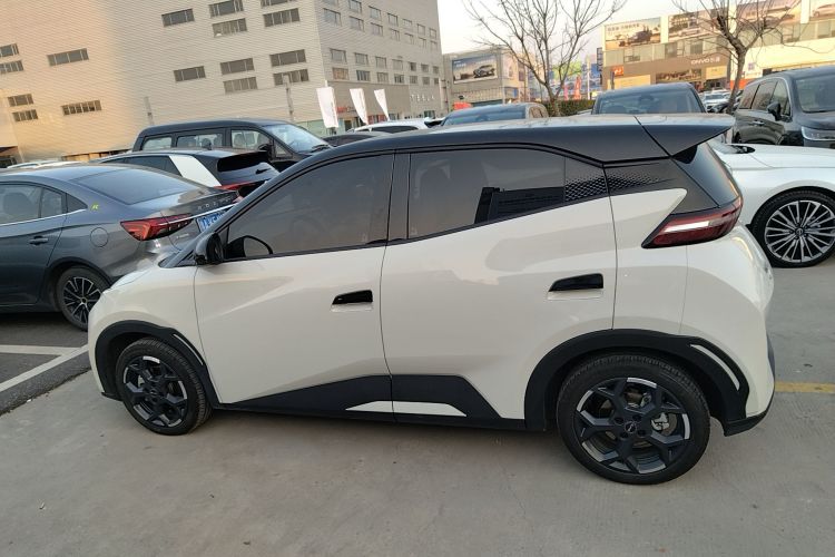 比亚迪 海鸥 2025款 405km 飞翔版车身外观4