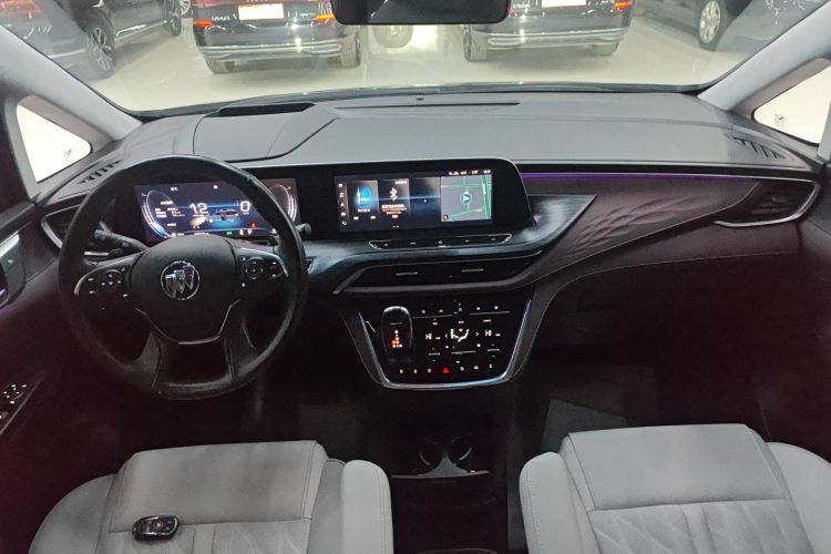 别克GL8 2022款 改款 Avenir艾维亚 六座贤礼版中控内饰12