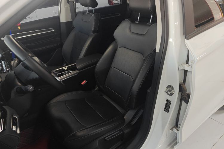 吉利汽车 帝豪 2022款 第4代 1.5L CVT精英型中控内饰19