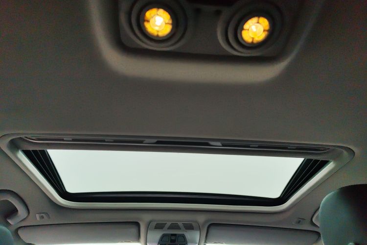 宝马3系 2016款 320Li 进取型局部细节22