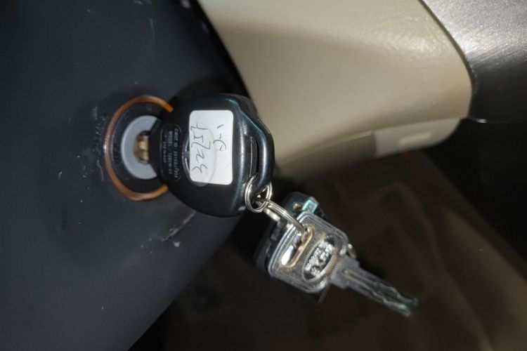 丰田 RAV4荣放 2011款 2.0L 自动豪华版中控内饰11