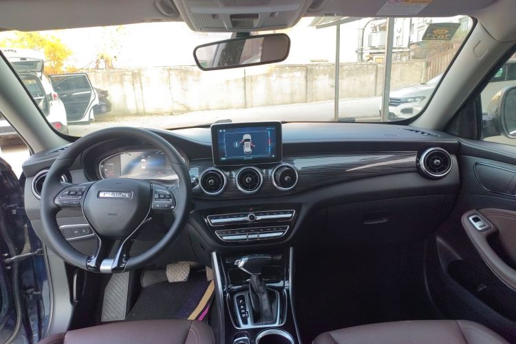 君马汽车 君马MEET 3(美图3) 2018款 1.5T CVT豪华型中控内饰7002