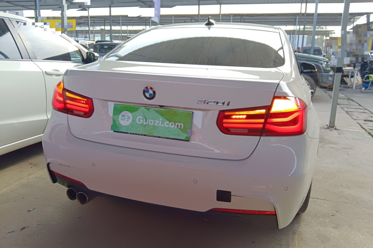 宝马3系 2019款 320i M运动套装车身外观6004