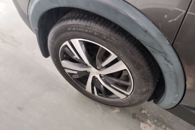 标致5008 2017款 380THP 5座精英版车身外观6003