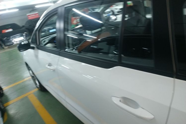 奔腾NAT 2023款 PRO 舒享出行版 419km车身外观4