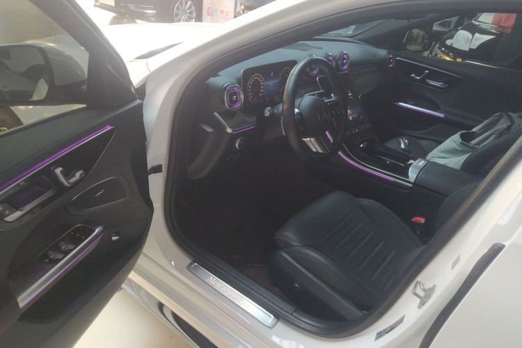 奔驰C级 2024款 改款二 C 260 L 运动版中控内饰20