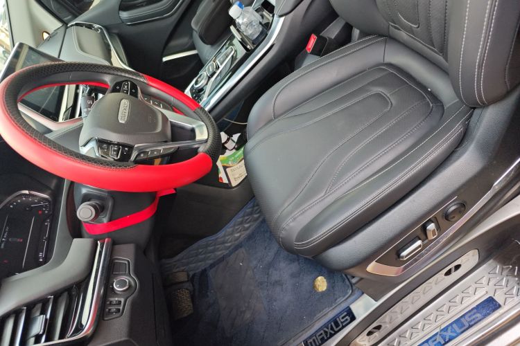 上汽大通MAXUS 大通G20 2021款 改款 PLUS 2.0T 汽油自动豪华版局部细节19