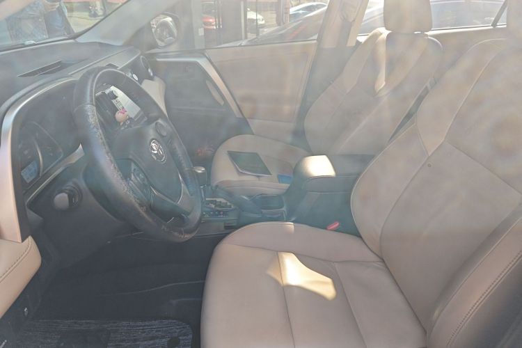 丰田 RAV4荣放 2015款 2.5L 自动四驱精英版中控内饰19