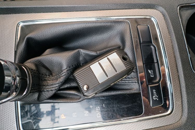 荣威i6 2017款 20T 自动旗舰版中控内饰11