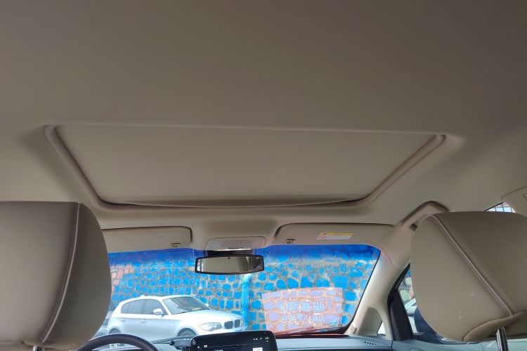 别克GL8 2023款 改款 陆上公务舱 豪华型中控内饰22