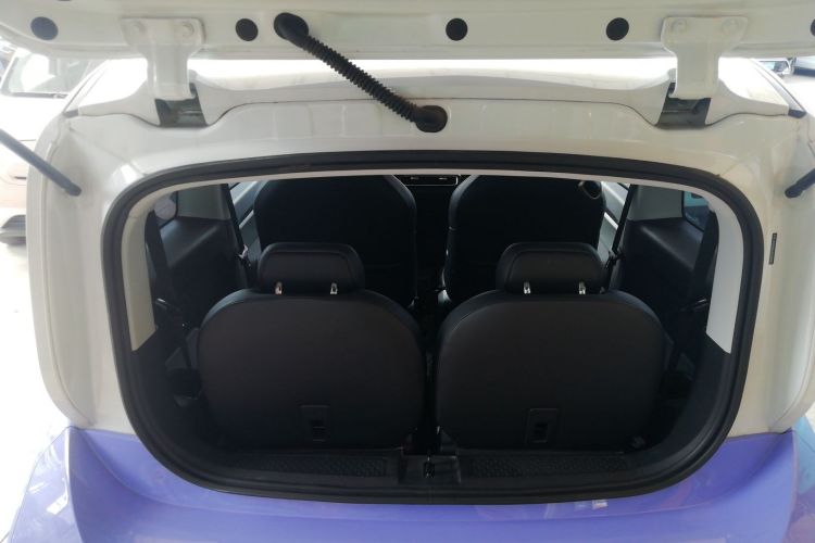 宝骏KiWi EV 2023款 大疆版 三元锂局部细节23