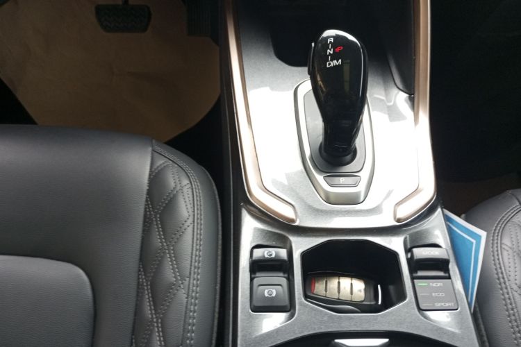 哈弗H6 2021款 1.5GDIT 自动超豪版中控内饰18