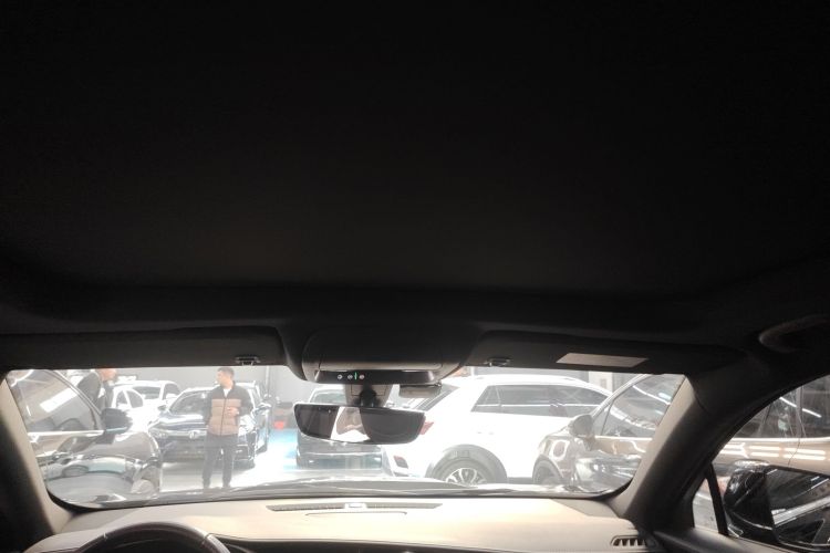 凯迪拉克XT4 2018款 28T 两驱技术型中控内饰22