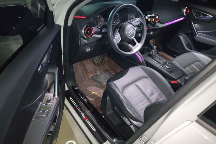 奥迪Q2L 2022款 35 TFSI 进取致雅型中控内饰20