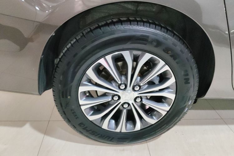 别克GL8 2020款 陆上公务舱 652T 舒适型车身外观6008