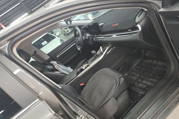 吉利汽车 帝豪 2023款 第4代冠军版 1.5L CVT尊贵型局部细节41