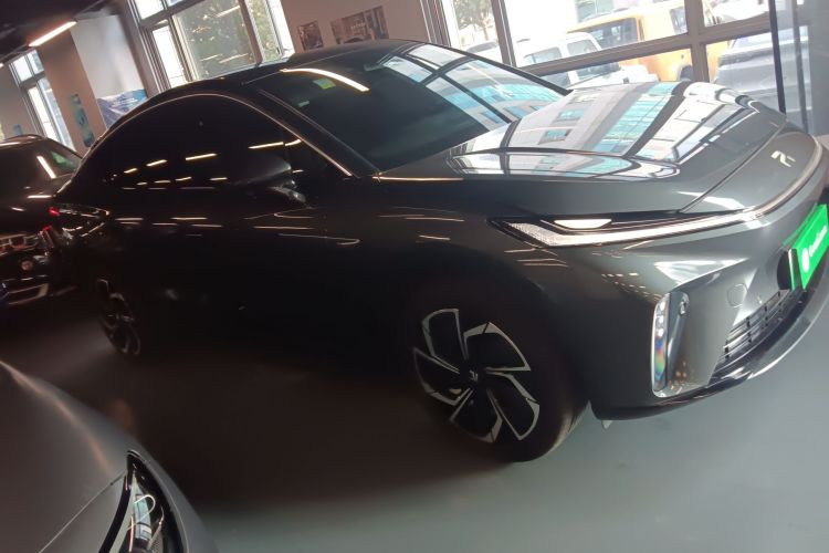 飞凡汽车 飞凡R7 2023款 后驱屏霸Pro版车身外观4