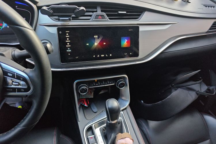 吉利汽车 缤瑞 2019款 200T DCT缤致版中控内饰16