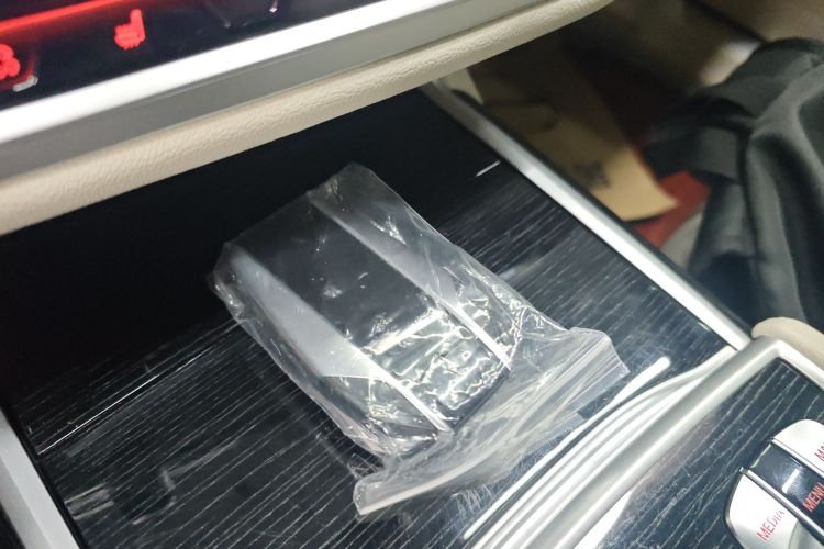 宝马7系 2018款 730Li 领先型 M运动套装中控内饰7001