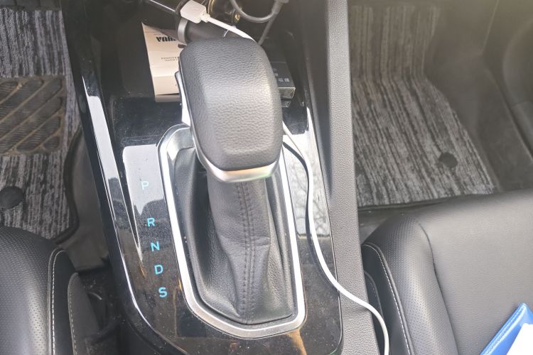 福特 福睿斯 2021款 1.5L 自动铂金版中控内饰18