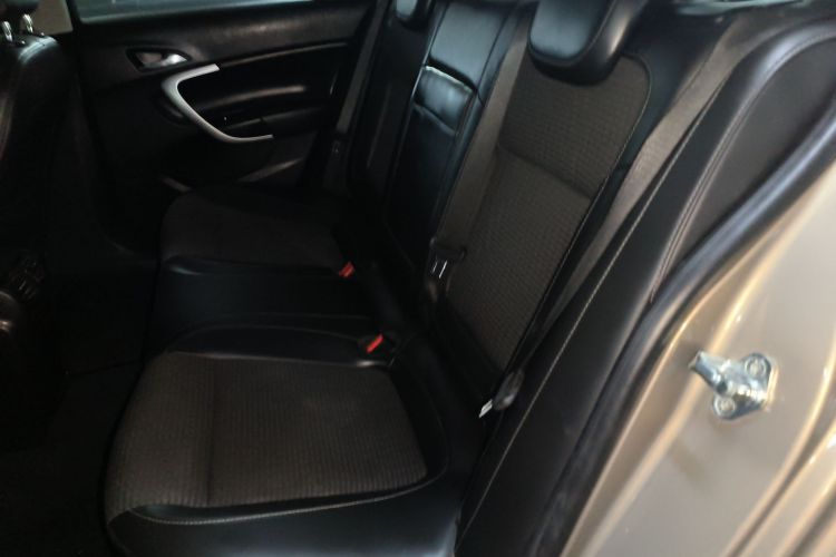 别克 君威 2015款 1.6T 领先技术型中控内饰7004