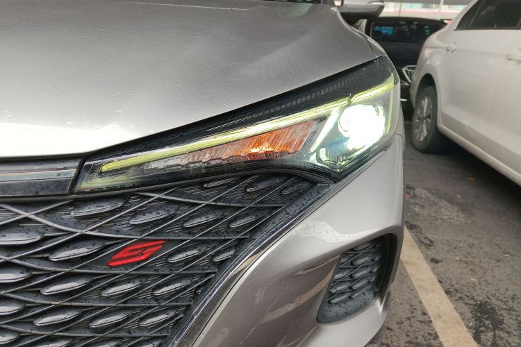 长安 逸动 2020款 PLUS 蓝鲸NE 1.4T GDI DCT尊贵型局部细节36