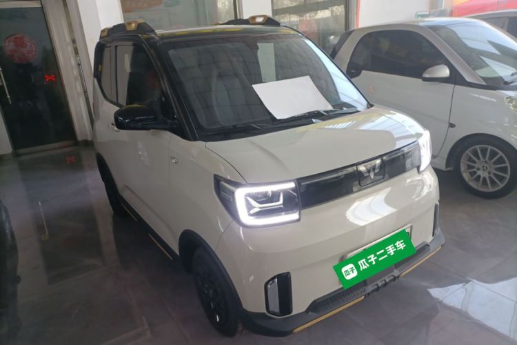 五菱汽车 宏光MINIEV 2022款 马卡龙臻享款 磷酸铁锂车身外观3