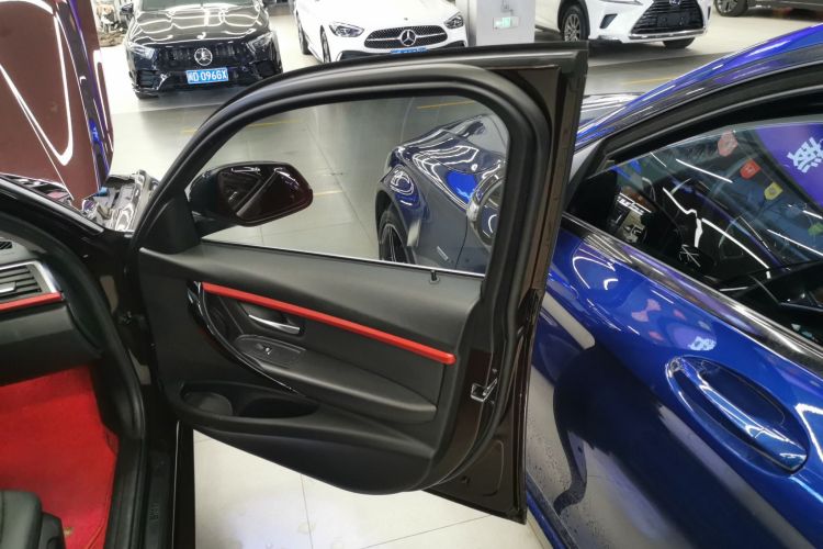 宝马3系 2017款 320Li 时尚型中控内饰42