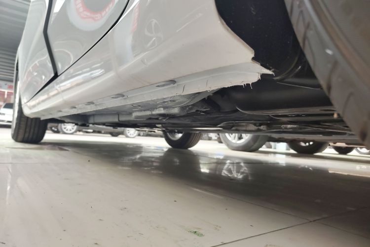 荣威i5 2023款 1.5L CVT豪华版局部细节9002