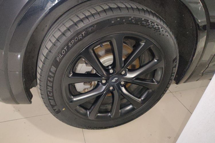 理想汽车 理想ONE 2021款 增程6座版车身外观6002