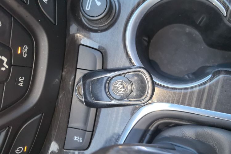 别克 昂科威 2018款 20T 两驱精英型中控内饰7001