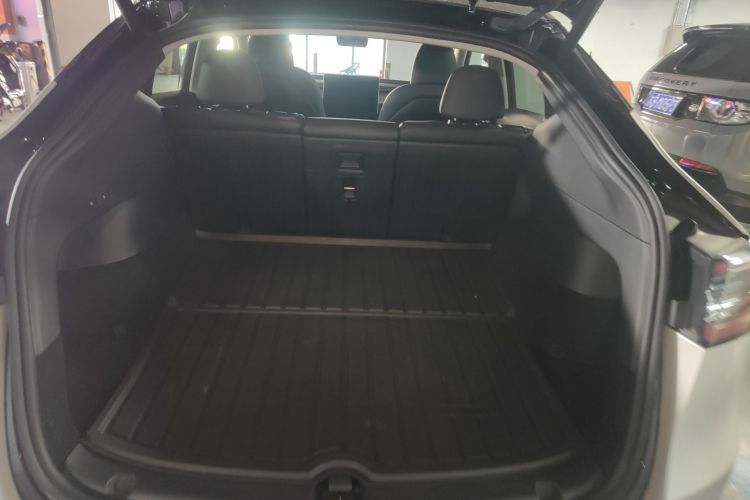 特斯拉 Model Y 2022款 改款 后轮驱动版局部细节23