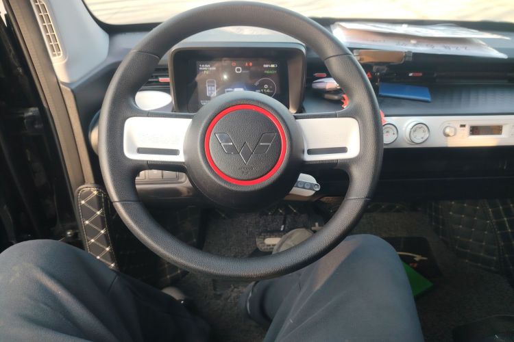 五菱汽车 宏光MINIEV 2022款 GAMEBOY 200km 玩咖款 磷酸铁锂局部细节13