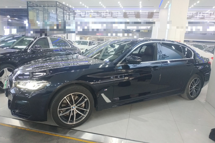 宝马5系 2021款 525Li M运动套装车身外观4