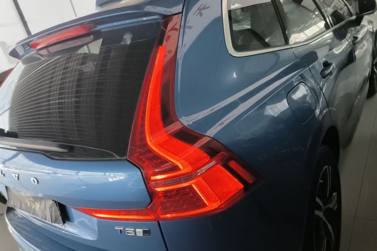 沃尔沃XC60 2019款 T5 四驱智远运动版 国VI车身外观9