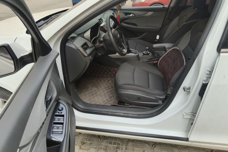 雪佛兰 迈锐宝 2018款 530T 自动舒适版中控内饰20