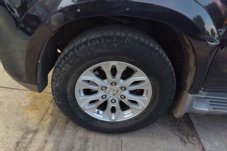 江铃 驭胜S350 2016款 2.0T 自动四驱汽油豪华版5座车身外观6007