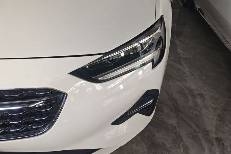 别克 君威 2020款 552T 豪华型车身外观36