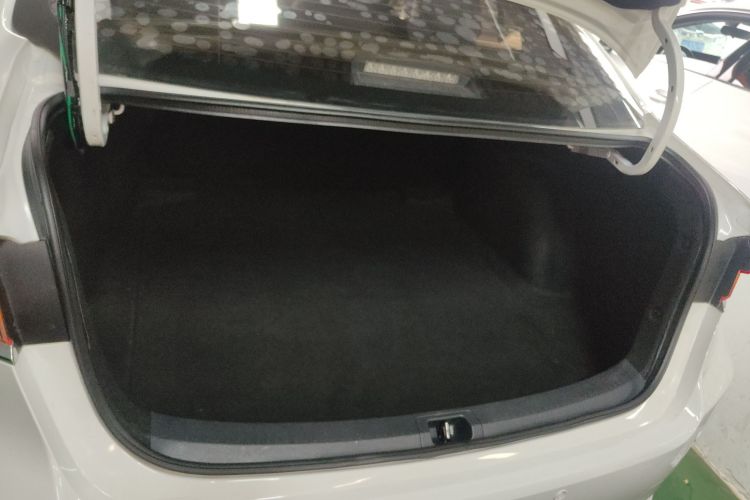 丰田 卡罗拉 2019款 1.2T S-CVT GL-i精英版局部细节23