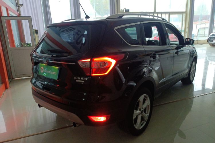 福特 翼虎 2018款 EcoBoost 180 两驱铂翼型车身外观7