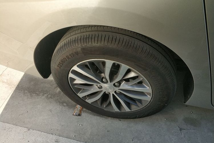 别克GL8 2023款 ES陆尊 尊享型车身外观6008