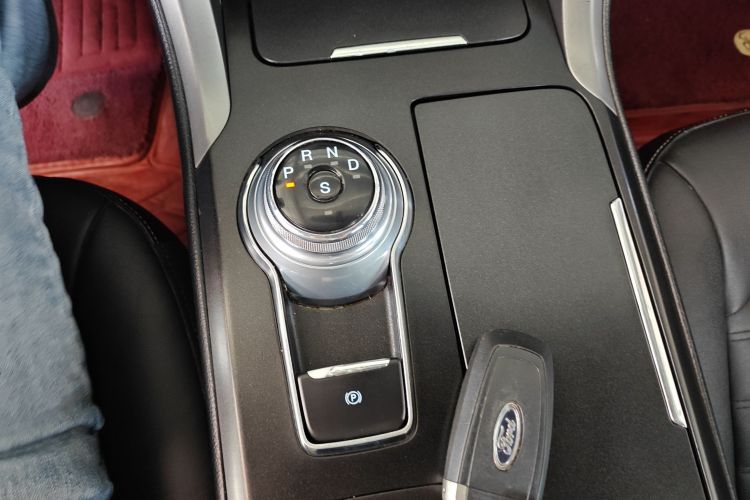 福特 蒙迪欧 2018款 EcoBoost 180 时尚型局部细节18