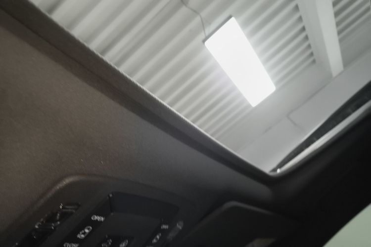 丰田 格瑞维亚 2024款 2.5L混动 豪华版中控内饰22